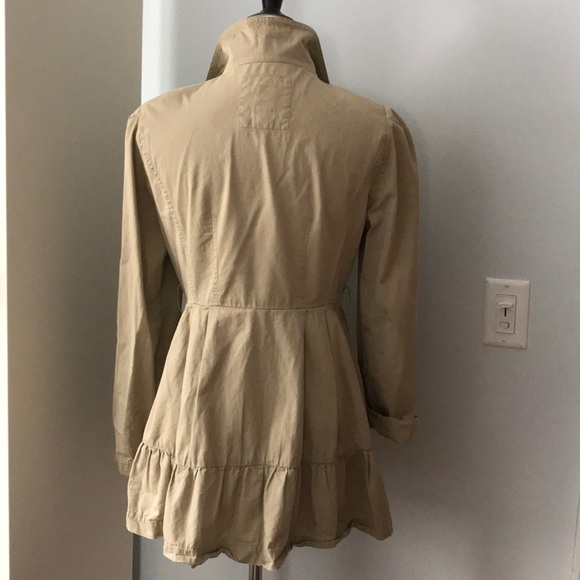 Ruffle Bottom Lightweight Spring Trench Coat - Picture 4 of 4